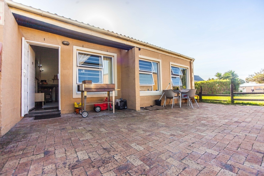 2 Bedroom Property for Sale in Parklands Western Cape